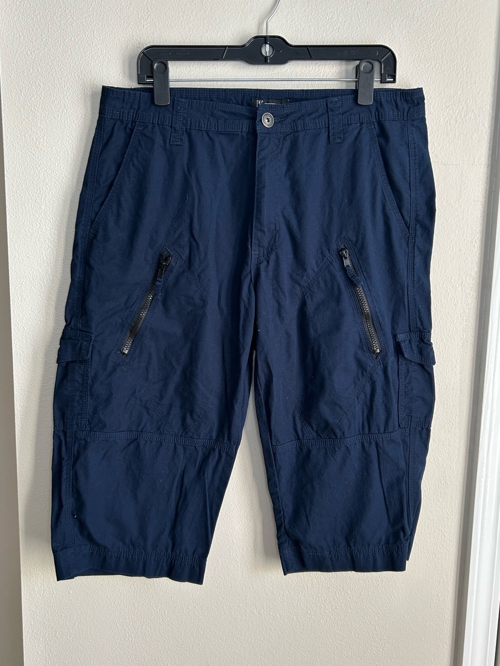 INC International Concepts Cargo Shorts Mens 36 W Navy Zip Pocket Utility Short